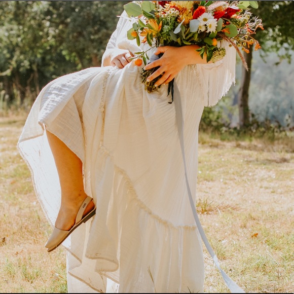 Meet your Posher, Taylor - Picture 2 of 7